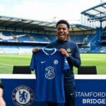 เชลซีเซ็นเควนดา จีโอวานนี เควนดาสวมเสื้อเชลซี