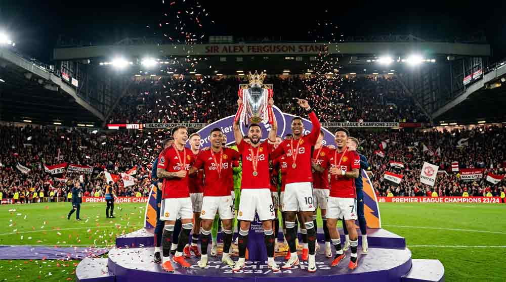 แชมป์พรีเมียร์ลีกมากที่สุด นักเตะแมนเชสเตอร์ยูไนเต็ดฉลองถ้วยแชมป์