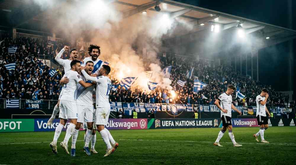 ผลบอล เยอรมนี 0-1 กรีซ นักเตะกรีซฉลองชัยชนะประวัติศาสตร์