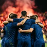 ผลบอล เปแอสเช 4-2 บาร์เซโลนา นักเตะปารีสฉลองประตูในศึกแชมเปียนส์ลีก